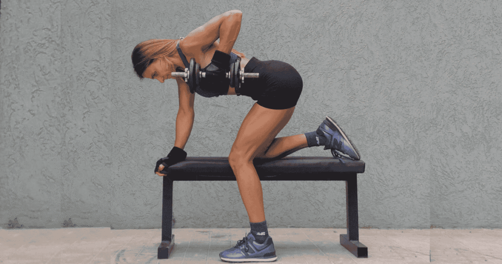 Entrenamiento de fuerza en mujeres adultas para mejorar salud y vitalidad.